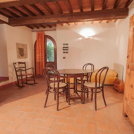 Locazione Turistica Borgo Monticelli.16
