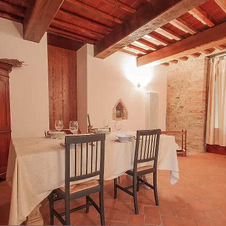 Locazione Turistica Borgo Monticelli.16 דירה *